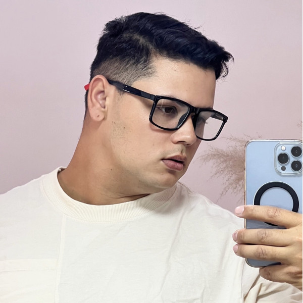 Armação de Óculos 76009 Quadrado Preto e Vermelho